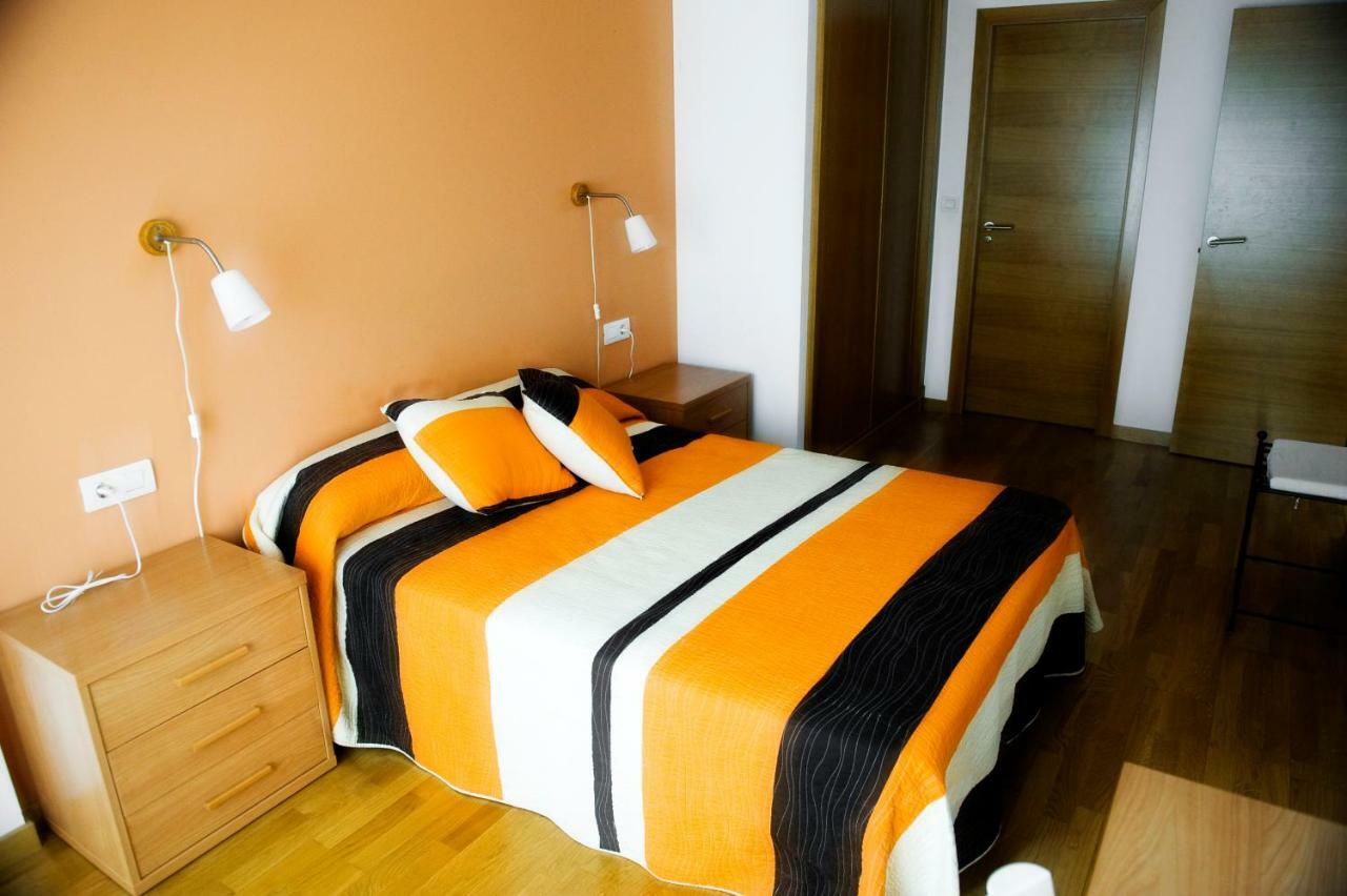 Apartamentos La Pasarela Villanueva De Arosa Exterior photo